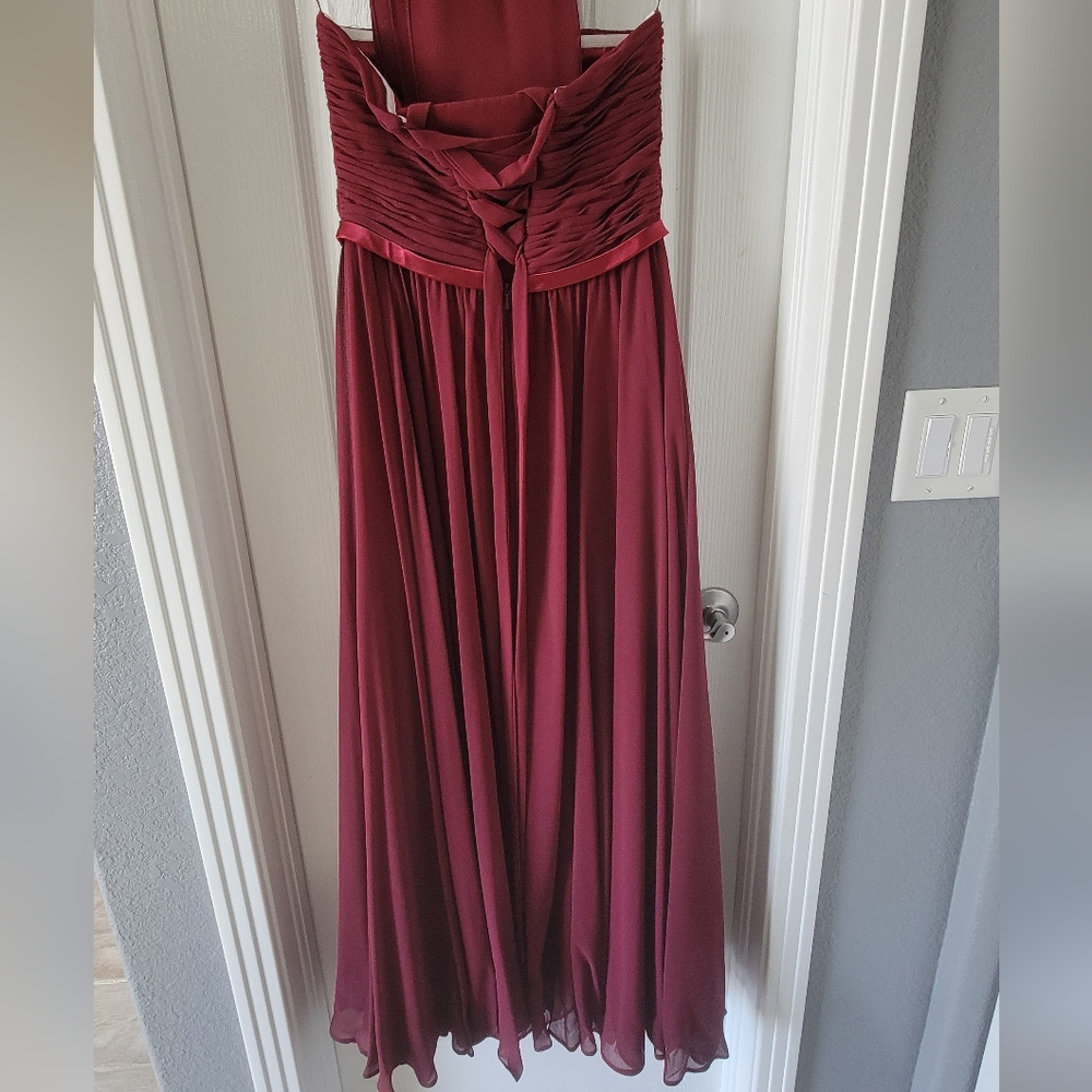 Formal dress - Picture 3 of 6